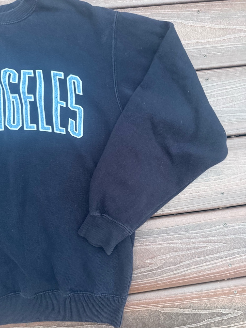 Brandy Melville Navy Crewneck with Light Blue 'LOS ANGELES' sweater - Picture 3 of 10